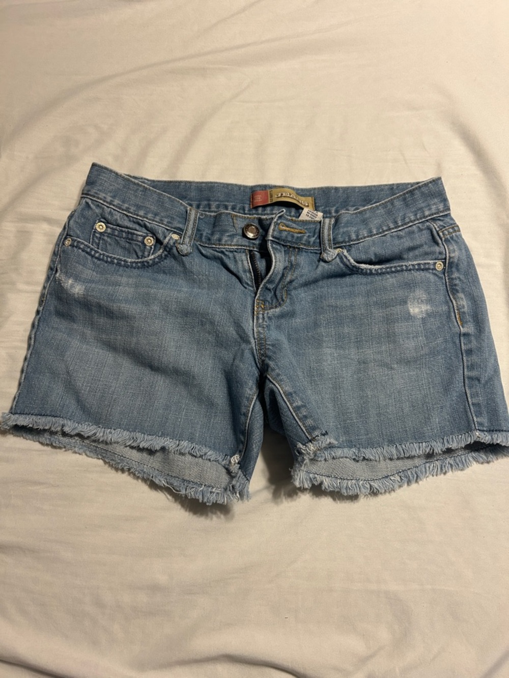 Old Navy Denim Cutoff Shorts in Light Blue - Women's Casual Frayed Hem